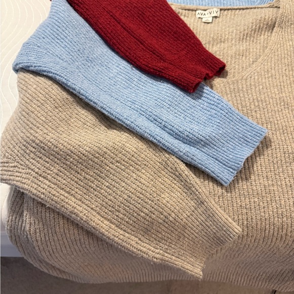 AVA &VIV Women's Cozy Knit V-Neck Pullover Sweater 2X ( set of three) - Picture 3 of 4